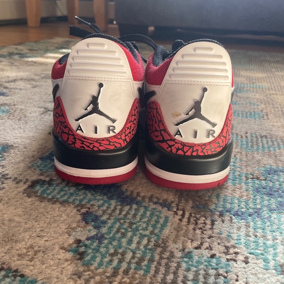 Nike Air Jordan Legacy 312 Low - White/Black-Gym Red (Size 9 Mens) - Picture 7 of 12